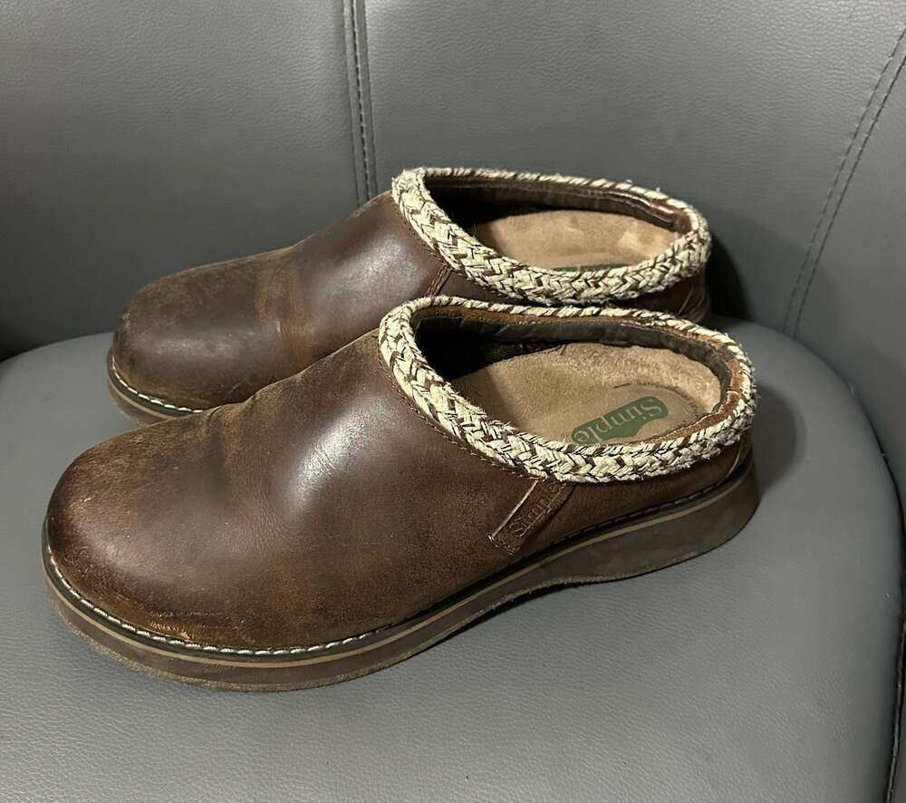 Simple Brand Vintage Brown Leather Slip-On Clogs with Braided Trim Men’s Size 9